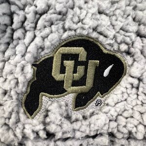 University of Colorado Buffaloes Sherpa quarter zip Pullover size medium